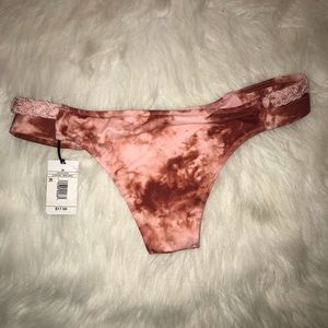 Shade & Shore bikini bottoms.